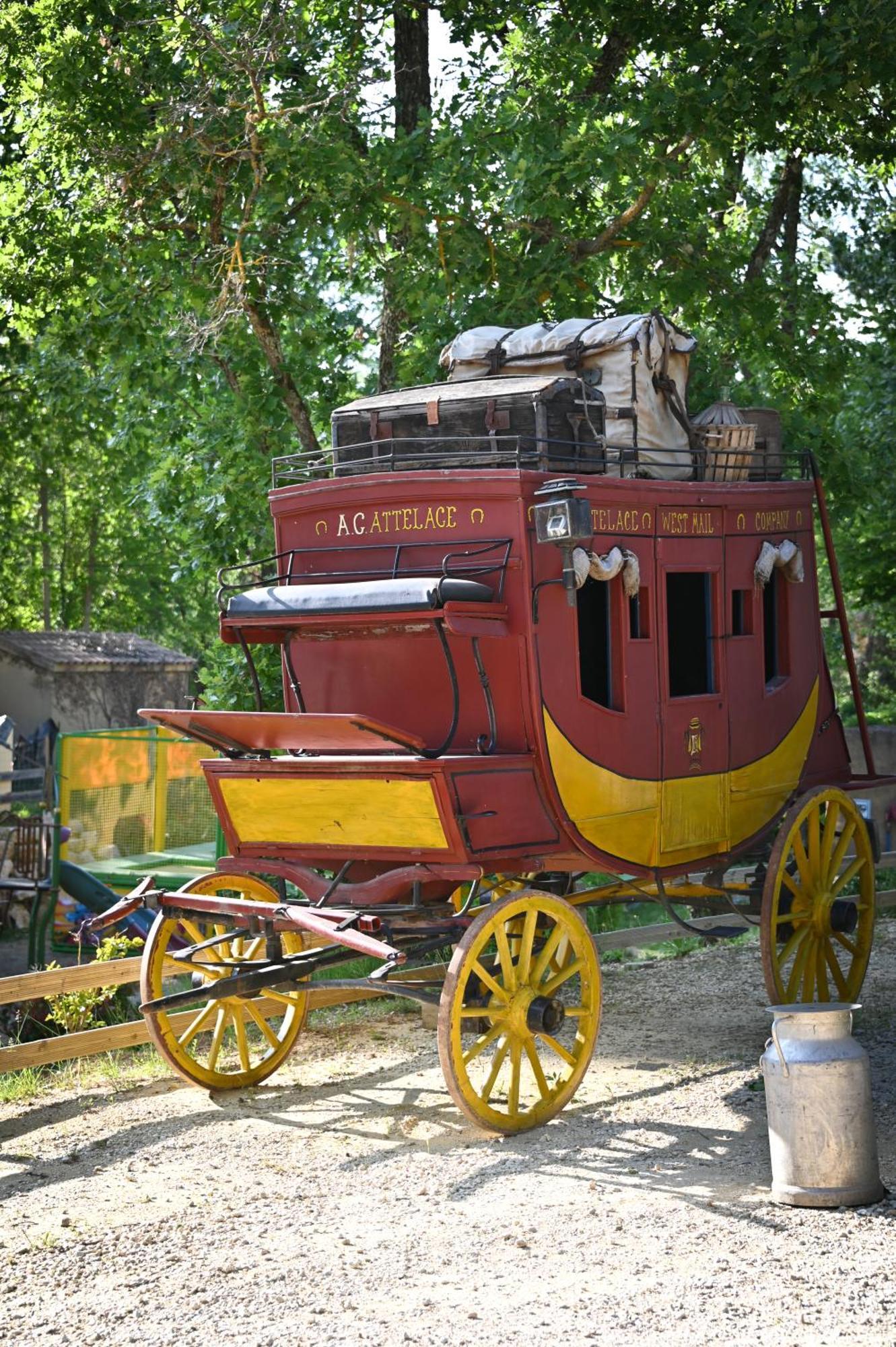 Camping Le Colorado Rustrel Exteriér fotografie